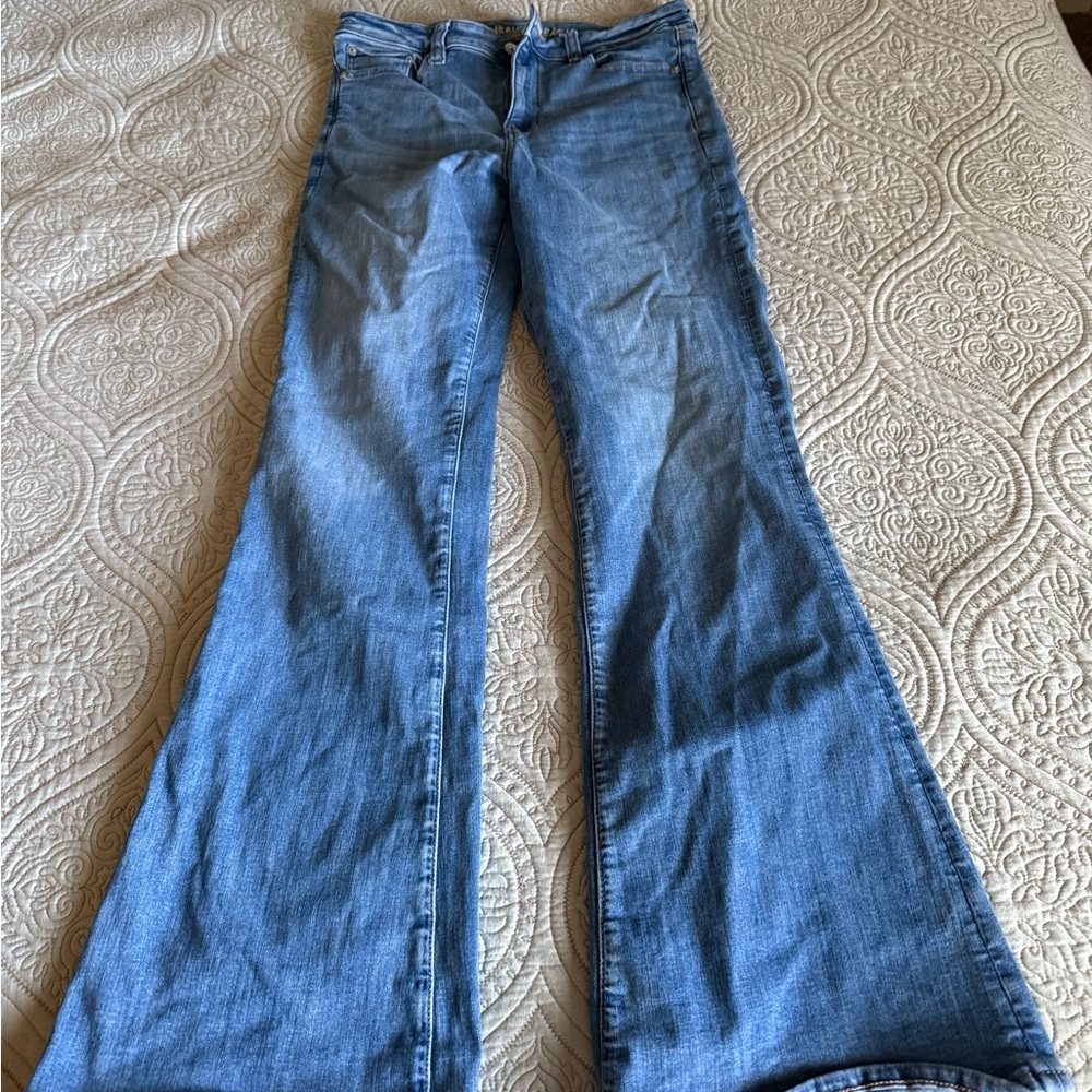 American Eagle High Rise Women's Blue Flared Jeans